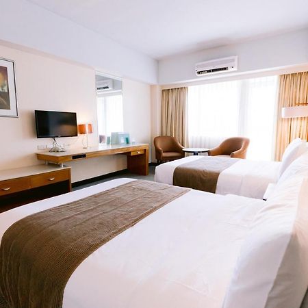 Sotogrande Hotel And Resort Lapu-Lapu City Exterior photo