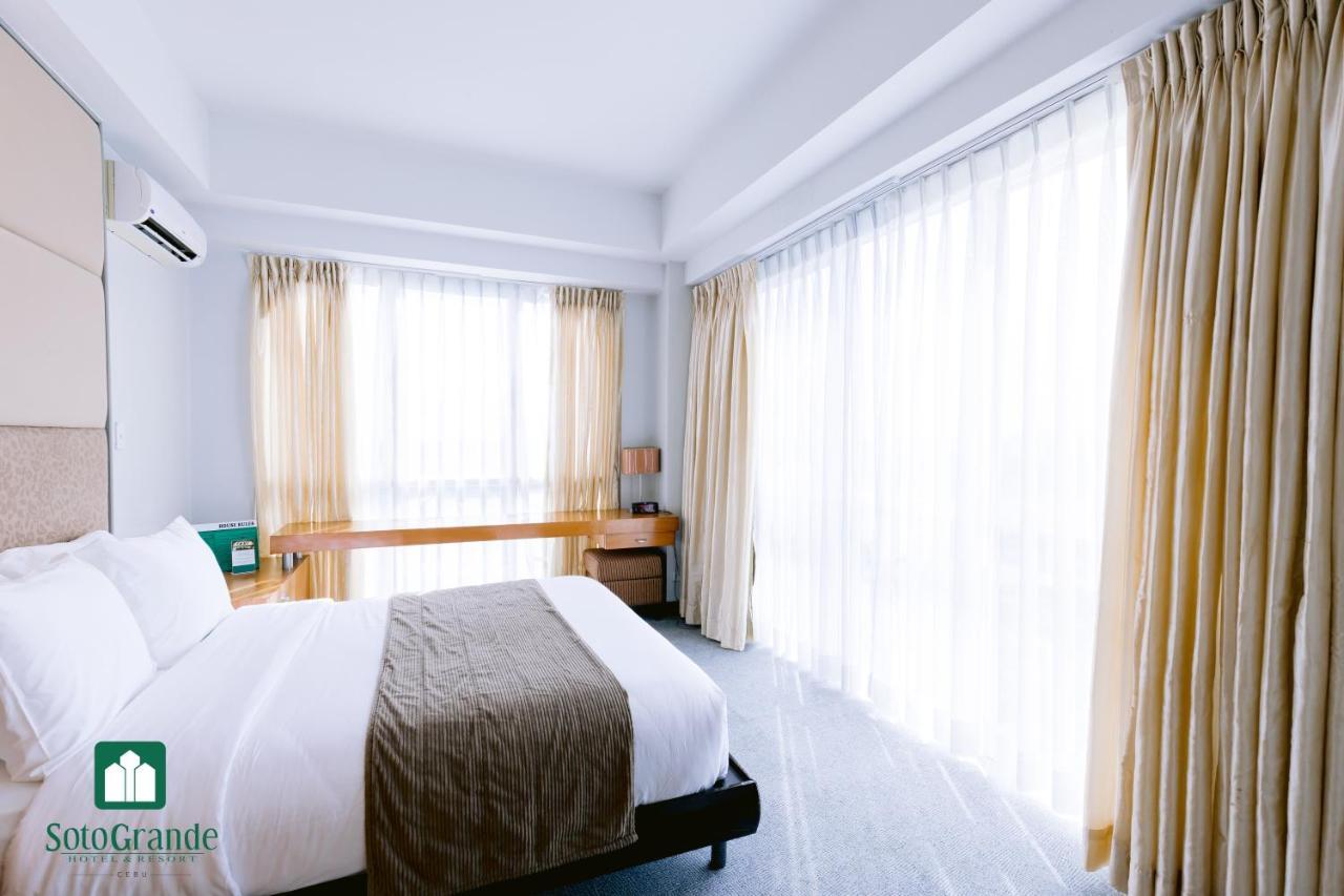 Sotogrande Hotel And Resort Lapu-Lapu City Exterior photo