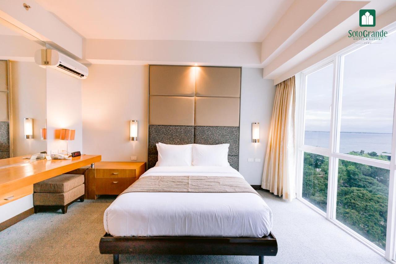 Sotogrande Hotel And Resort Lapu-Lapu City Exterior photo