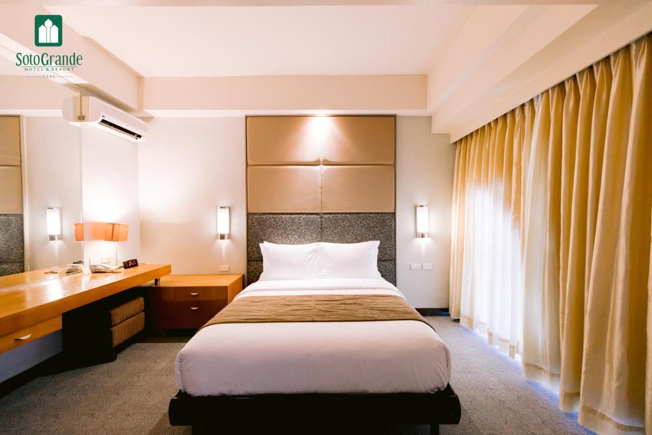 Sotogrande Hotel And Resort Lapu-Lapu City Exterior photo