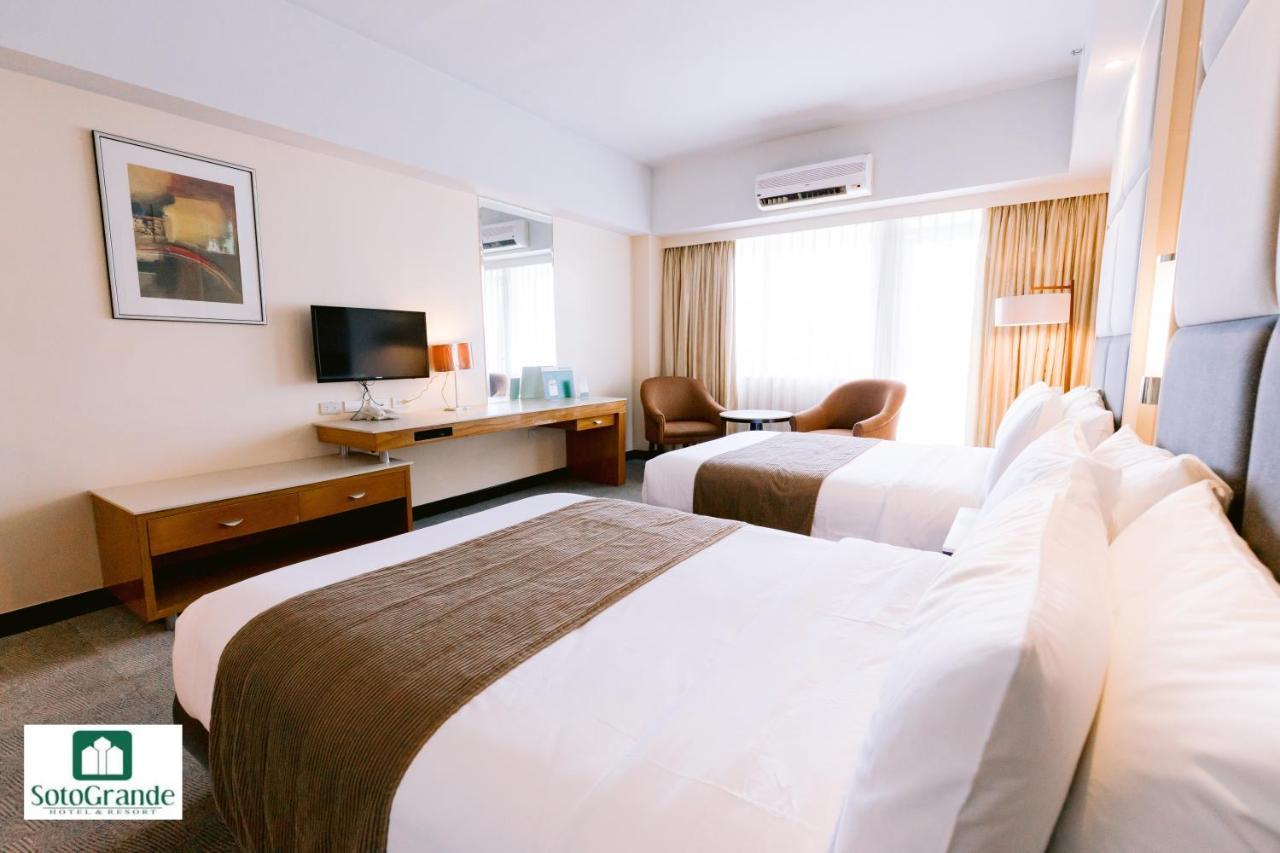 Sotogrande Hotel And Resort Lapu-Lapu City Exterior photo