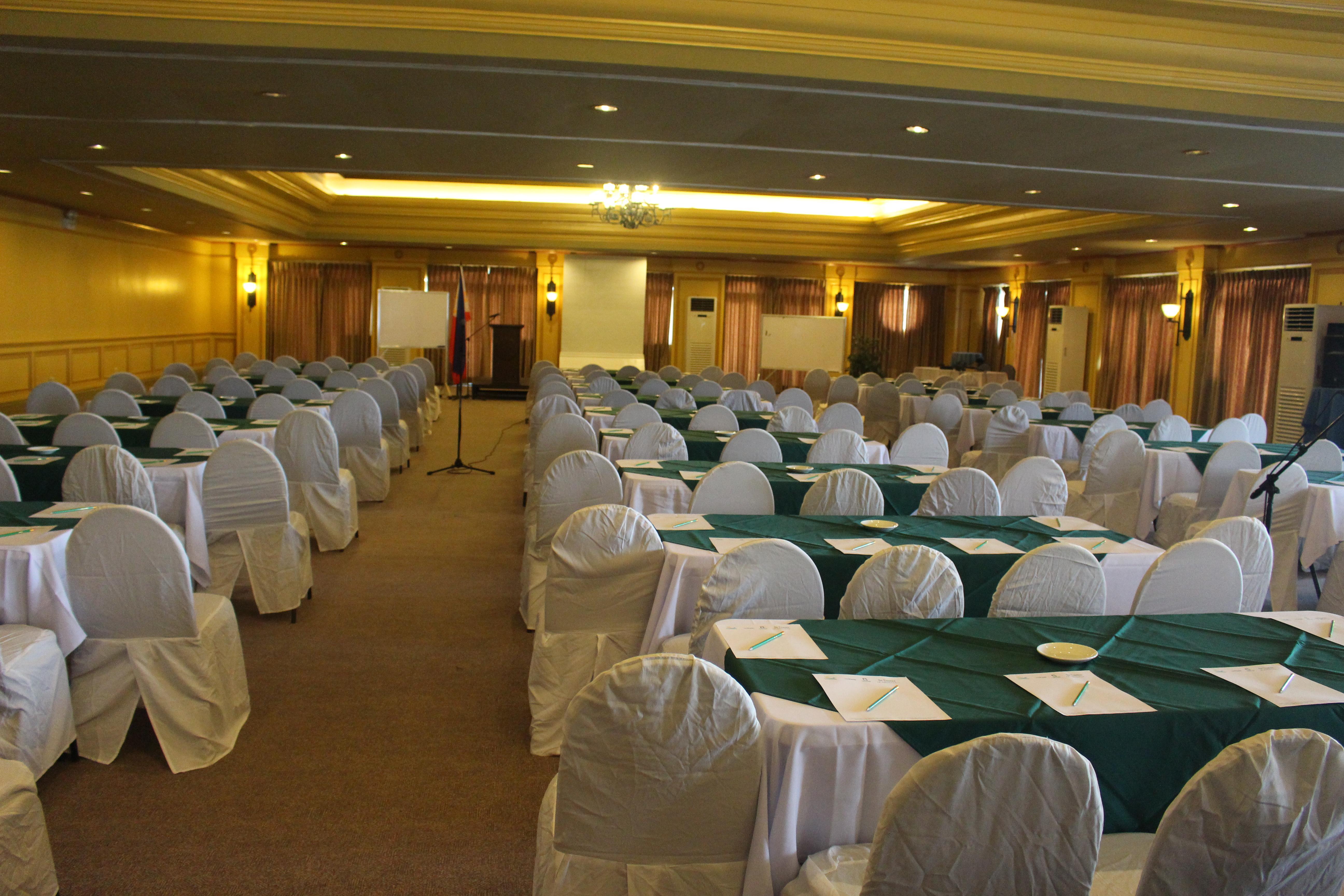 Sotogrande Hotel And Resort Lapu-Lapu City Exterior photo