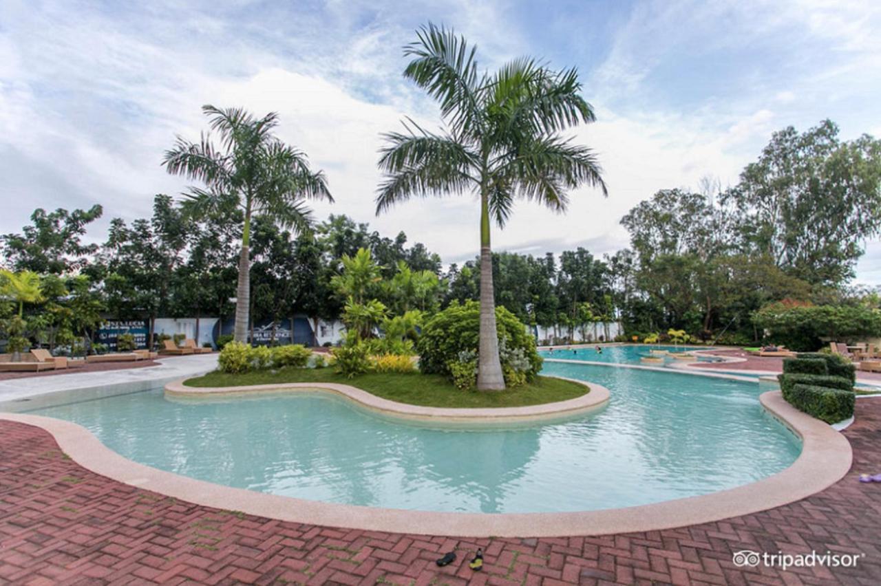 Sotogrande Hotel And Resort Lapu-Lapu City Exterior photo